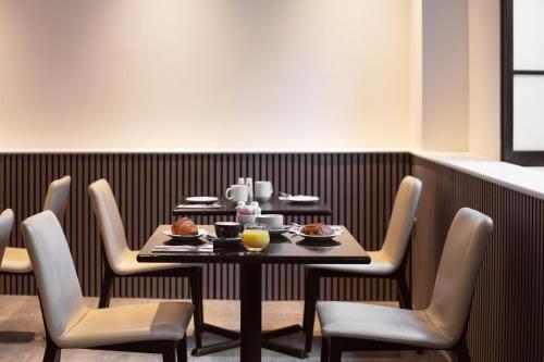 Restaurant, The Welbeck Hotel By IHG in Marylebone