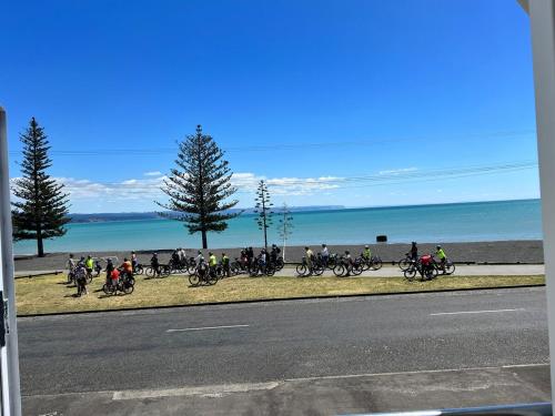 Shell's Beachfront BnB in เวสท์ชอร์