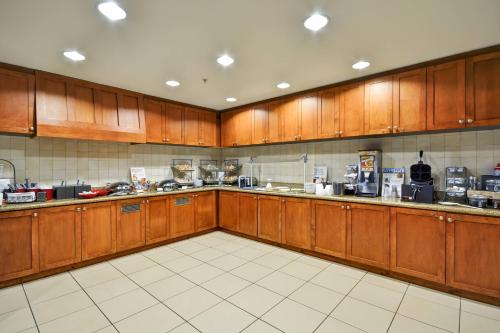 Residence Inn by Marriott Gulfport-Biloxi Airport - image 9
