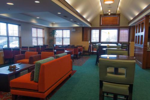 Residence Inn by Marriott Harrisburg Carlisle - 식음료(F&B)
