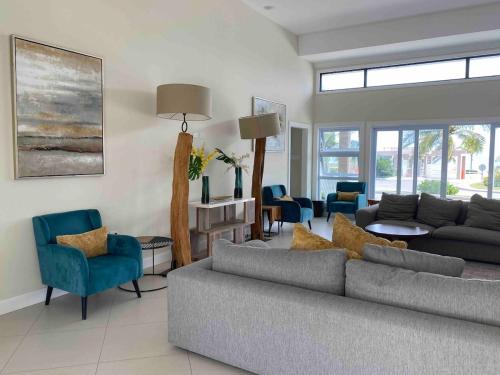 VillaMerissa Ocenpointe in 銅木 - 盧西亞