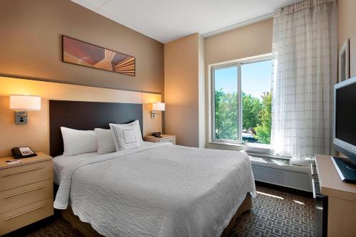 1 queen bed