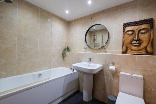 City centre two bedroom apartment in the heart of Liverpool, Liverpool (photo 7)