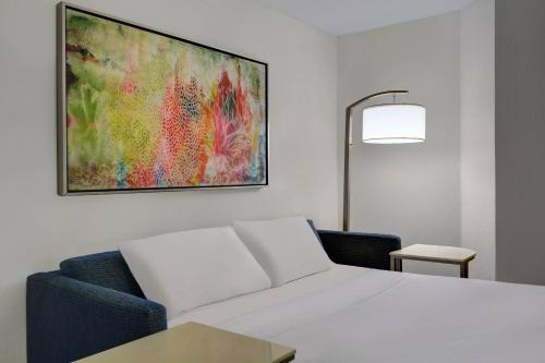 Suite with Two Queen Beds and Sofa Bed  image 10