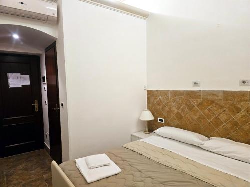 Check in Rome - image 2