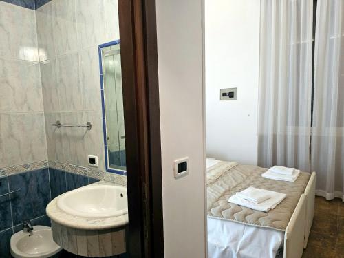 Check in Rome - image 6