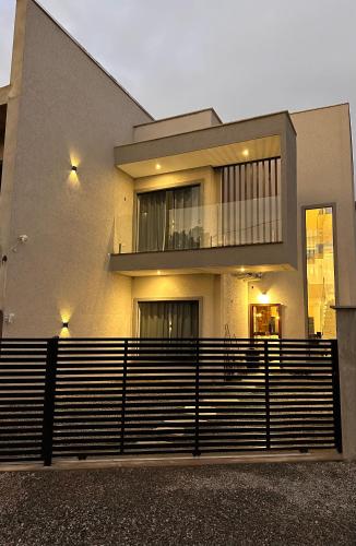 Reserva Itapoá SC - Triplex com Piscina Aquecida e 5 Ar Condicionado