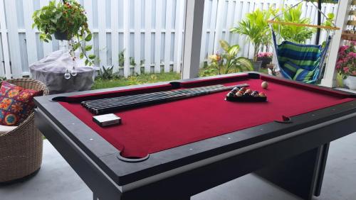 Family Getaway 3-bedroom Private Duplex House parking WiFi BBQ GRILL pet-friendly detail