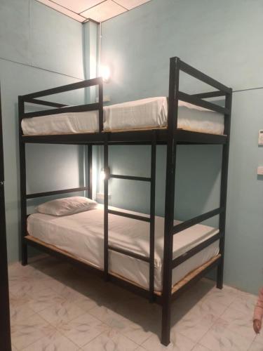 99Hostel&Bar Koh Chang in เกาะช้าง