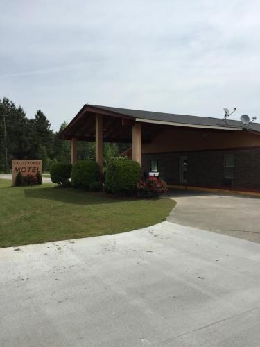 . Cross Road Motel