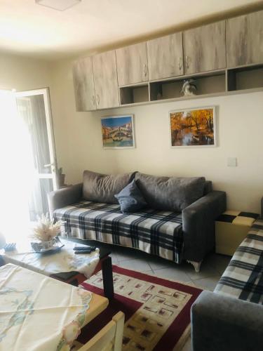 Cozzy Studio Flat, Tirana (photo 10)