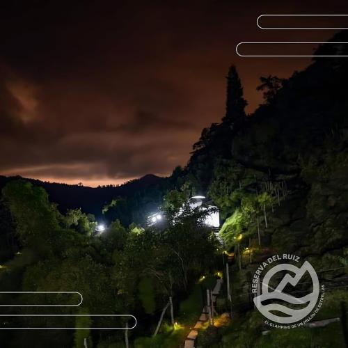 Surrounding environment, Glamping Reserva del Ruiz in Tesorito