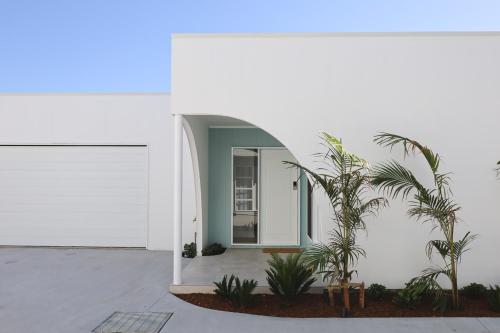 Olas Villa 6 - Plunge Pool & Walk to Beach, Anna Bay (foto 7)