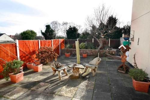 บริการและสิ่งอำนวยความสะดวก, The Northwood in คอลวี เบย์