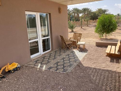 شرفة/ تراس, בריזה במדבר in Hatzeva