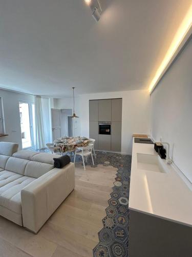Isabel Apartment 4