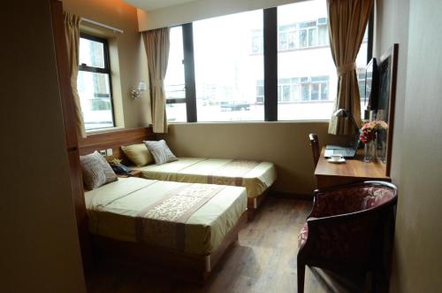 room detail thumbnail 0