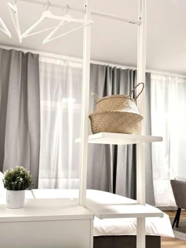 Mystical 2-bed Apartment in heart of Prague, Прага (фото 11)