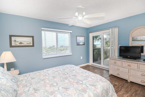 Ocean Village Club O38 - image 24