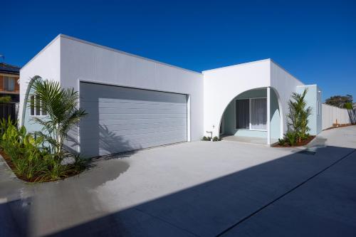 Olas Villa 6 - Plunge Pool & Walk to Beach, Anna Bay (foto 11)