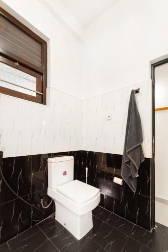 Double Room with Garden View image 3