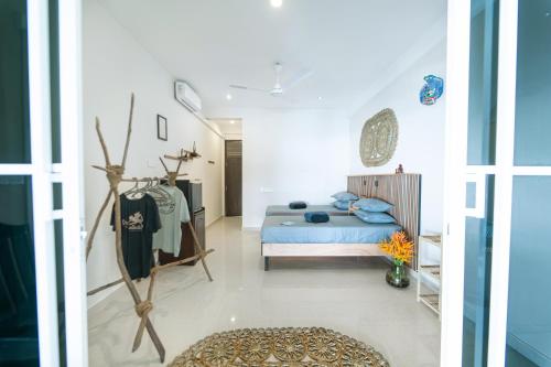 Twin Room with Sea View image 2