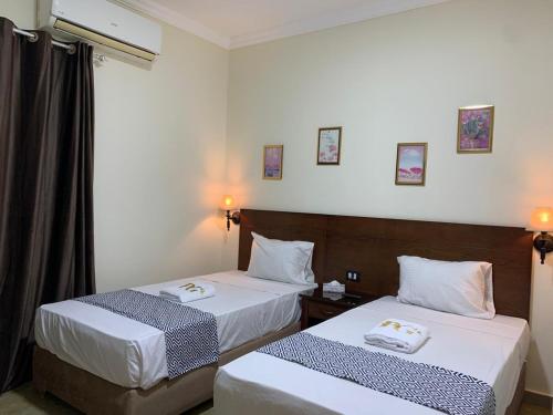 Montana Hotel - image 11