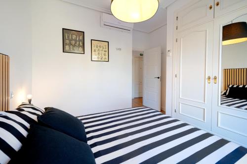 Apartament Glorieta Puerta de Toledo, Madrid (fotografie 10)