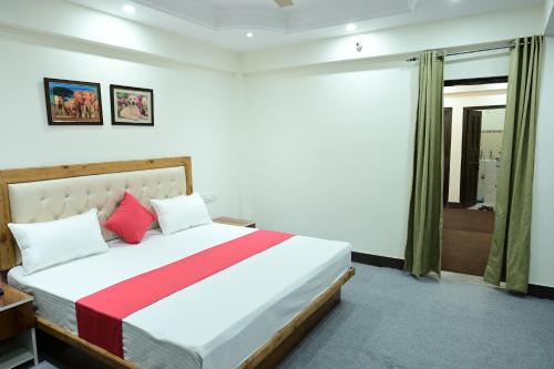 1 queen bed