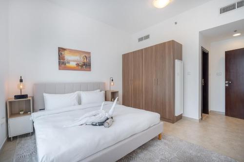 Free housekeeping visits during your stay - StayShort - Comfy 1-Bedroom Apartment Perfect for 4 in JLT, Dubaj (zdjęcie 4)
