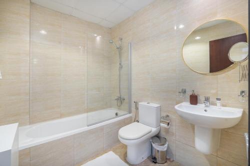 Free housekeeping visits during your stay - StayShort - Comfy 1-Bedroom Apartment Perfect for 4 in JLT, Dubaj (zdjęcie 5)