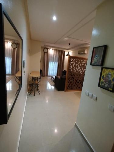 Cozy 1-BR with Large Terrace, Casablanca (fotografie 3)