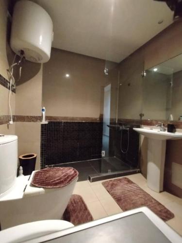 Cozy 1-BR with Large Terrace, Casablanca (fotografie 8)