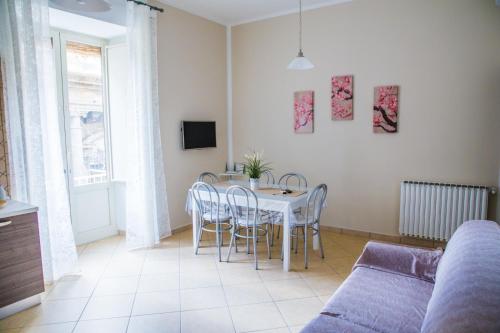 Apartment image 10