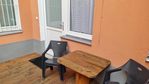 Green Apartment KM1 Small two-room apartment with terrace, Berlino (foto 7)