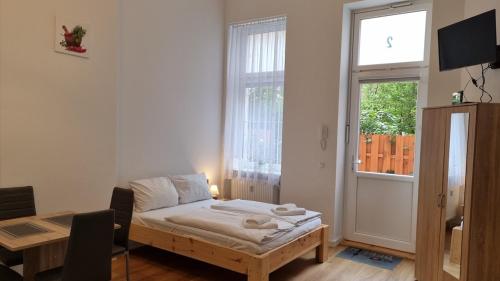 CityStay Karl-Marx-Str I Cozy Apartments with Terrace, Berlin (Foto 3)