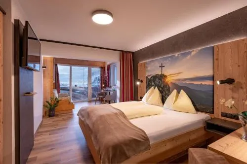 Das Sonnleiten Ski- und Motorradhotel Bruck im Zillertal in Bruck am Ziller, Österreich