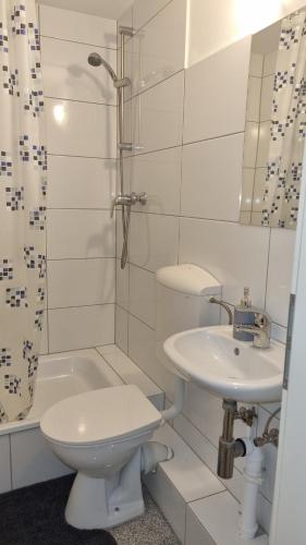 Green Apartment KM4 Studio with terrace, Berlin (Foto 3)