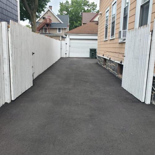 Newly Renovated 5BR 2BA Haven with Amenities in Bridgeport, USA