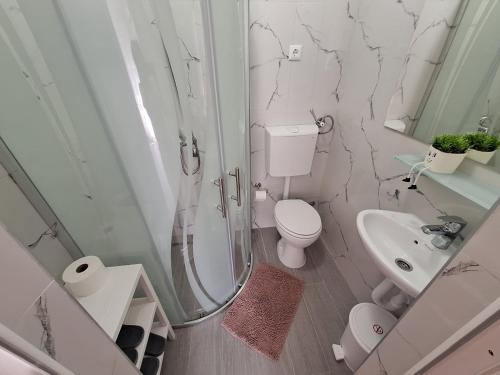 Sobe-Apartmani Modriča - image 7