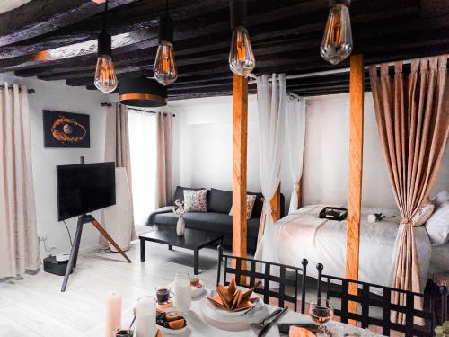 Rustic Charm&Dreamhome 40m2 in the heart of Paris, near Pompidou and Notre-Dame, Subway 4,8,9 Honeymoon favourite, Paris
