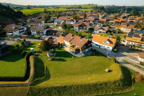 FeWo Froschkönig mit Sauna & Bergblick, Self-Check-in, WLAN, Parkplatz, zentrumsnah in Nesselwang, Deutschland
