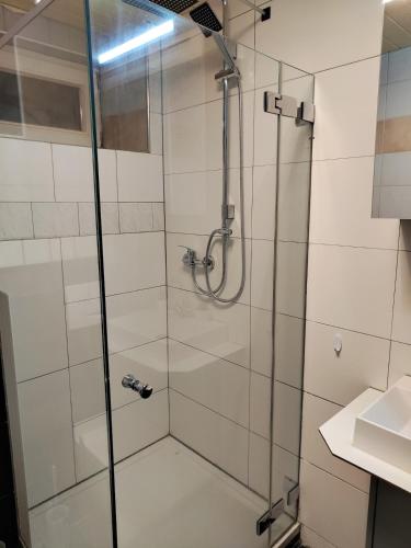 Gemütliches 2 Bettzimmer mit Gemeinschaftsbad und kleiner Küche (Gemutliches 2 Bettzimmer mit Gemeinschaftsbad und kleiner Kuche) in Alberschwende