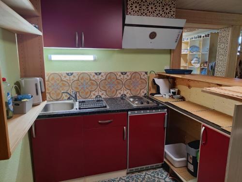 Gemütliches 2 Bettzimmer mit Gemeinschaftsbad und kleiner Küche (Gemutliches 2 Bettzimmer mit Gemeinschaftsbad und kleiner Kuche) in Alberschwende