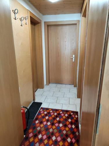 Gemütliches 2 Bettzimmer mit Gemeinschaftsbad und kleiner Küche (Gemutliches 2 Bettzimmer mit Gemeinschaftsbad und kleiner Kuche) in Alberschwende