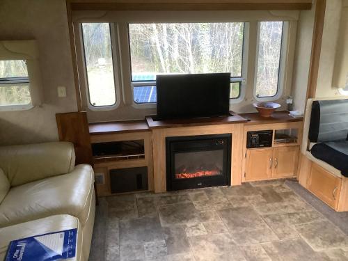 Iekārtas, Glamping im Wald in Mareuil (Aquitaine)
