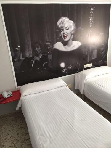 Hotel Sur Utopia - image 3