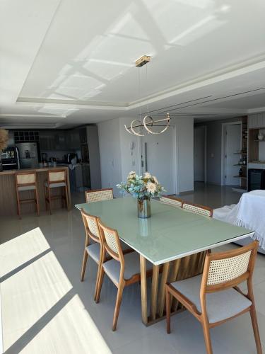 บริการและสิ่งอำนวยความสะดวก, Magnífica cobertura vista mar (Magnifica cobertura vista mar) in หาดซานติงโย