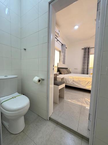 Anns Luxurious Apartments 3 - image 5