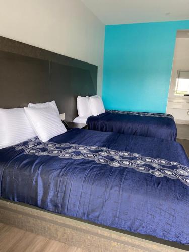 LiV Inn & Suites Houston - image 13